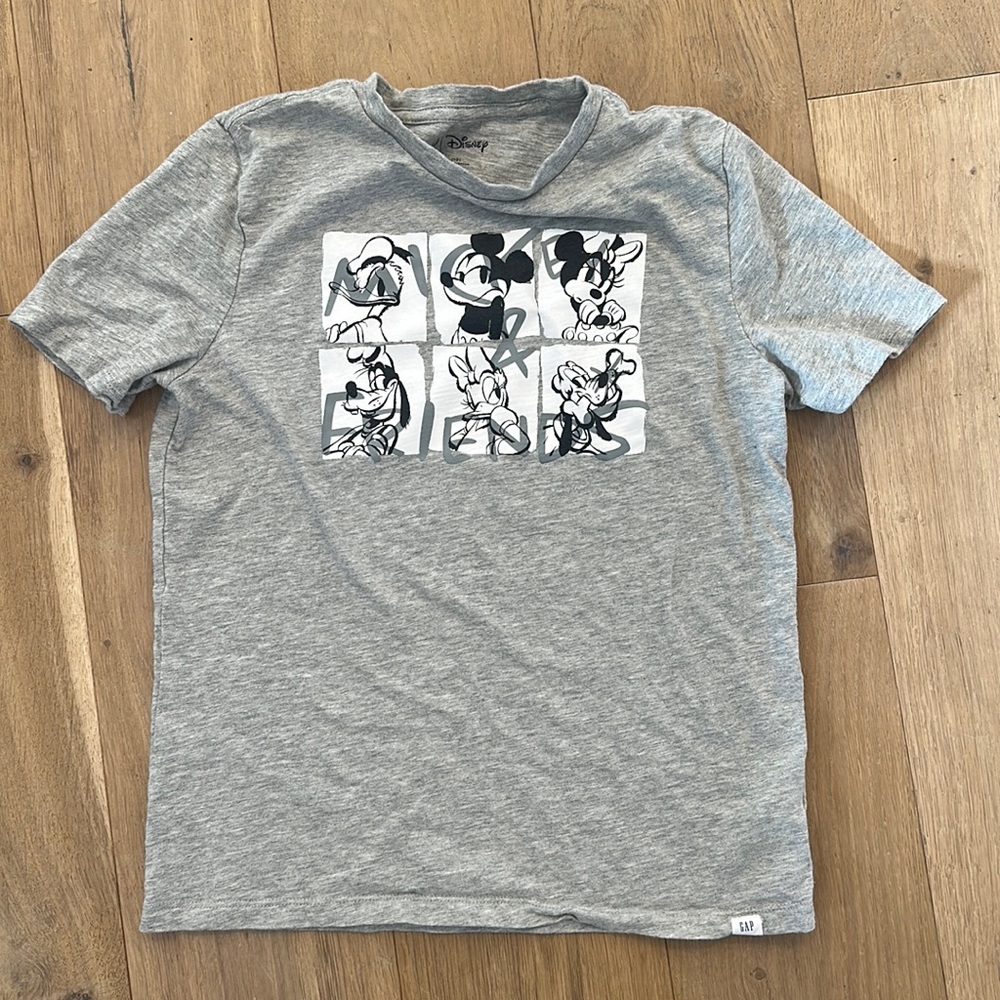 Gap boys Mickey Disney shirt youth large size 10